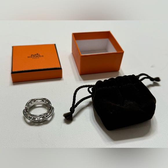 Hermes Accessories - Hermes Palladium Regate Scarf 90 Ring